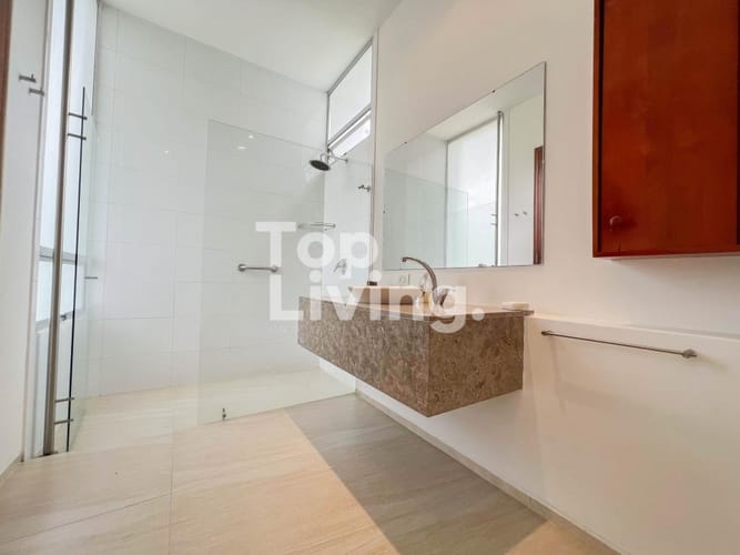 Casa de 4 alcobas en venta en Girardot, Girardot, 302 m² · foto 14 de 24