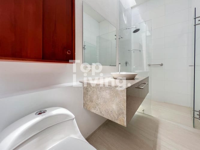Casa de 4 alcobas en venta en Girardot, Girardot, 302 m² · foto 18 de 24