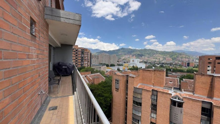 Apartamento de 3 alcobas en arriendo en Viviendas Del Sur, Envigado, 140 m² · foto 20 de 24