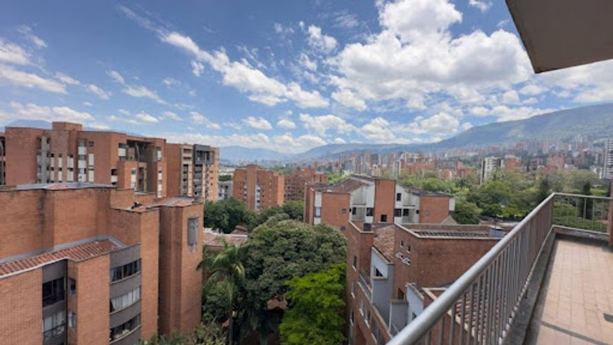 Apartamento de 3 alcobas en arriendo en Viviendas Del Sur, Envigado, 140 m² · foto 23 de 24