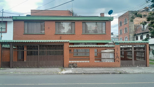 Casa en venta en Normandia, Bogotá · foto 2 de 16