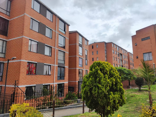Apartamento en venta en Centro Usme, Bogotá · foto 2 de 14