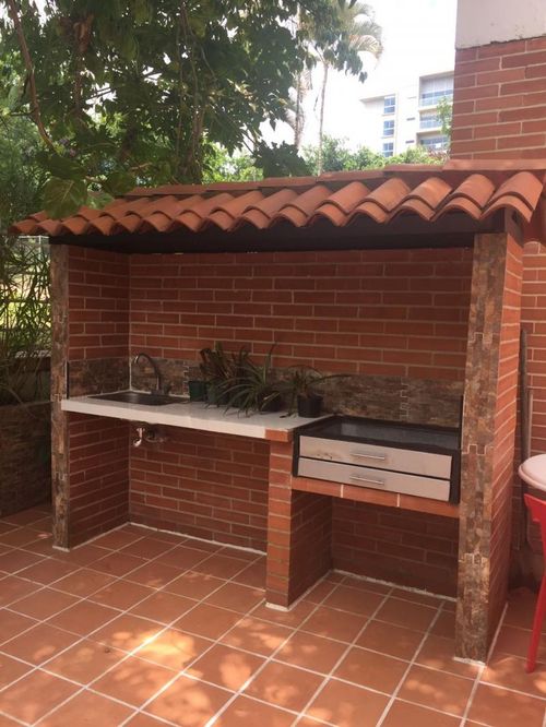Casa de 5 alcobas en venta en Picaleña Y Mirolindo, Ibagué, 350 m² · foto 9 de 14