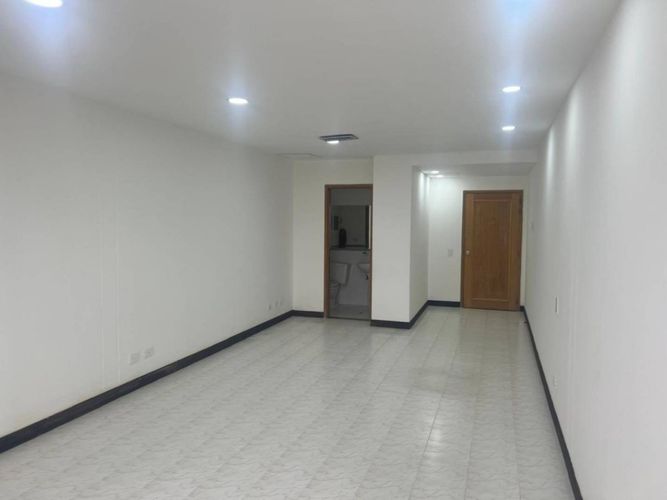 Oficina en arriendo en Milla De Oro, Medellín, 40 m² · foto 7 de 10