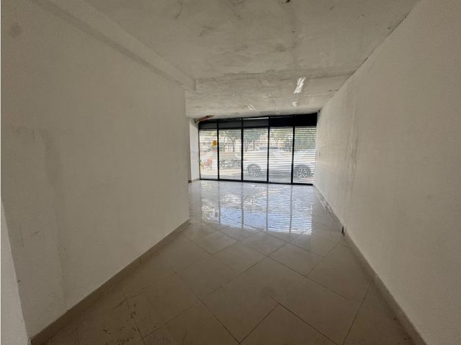 Local en arriendo en Manila, Medellín, 372 m² · foto 3 de 14
