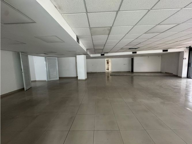 Local en arriendo en Manila, Medellín, 372 m² · foto 11 de 14