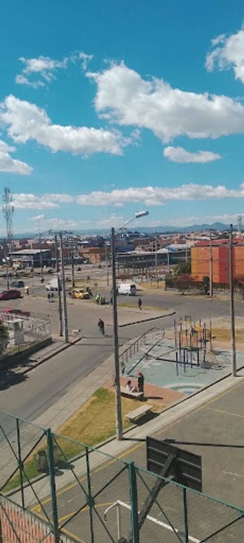 Casa de 5 alcobas en venta en Bosa Chicala, Bogotá, 210 m² · foto 20 de 24