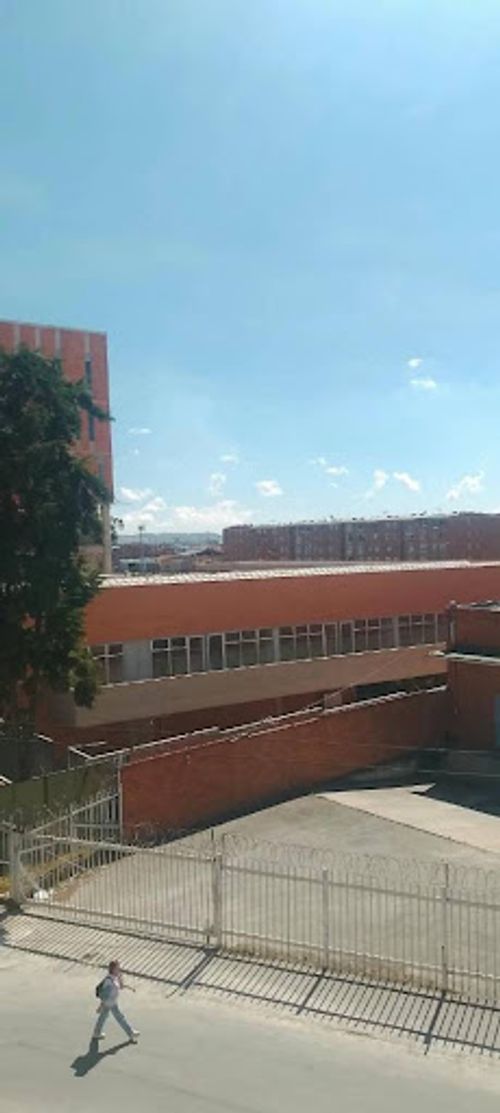 Casa de 5 alcobas en venta en Bosa Chicala, Bogotá, 210 m² · foto 23 de 24
