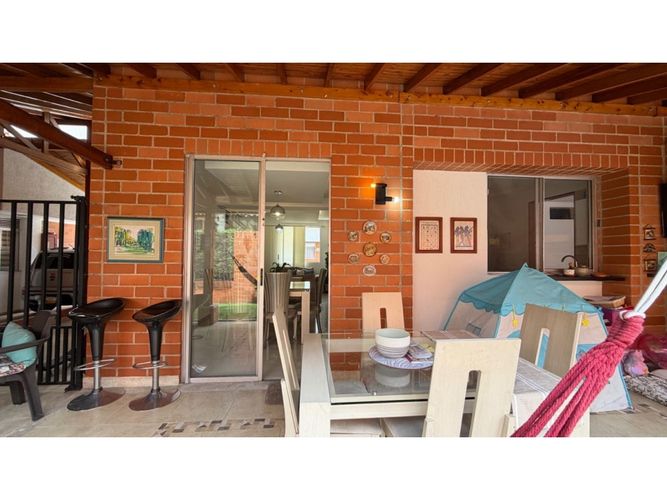 Casa de 4 alcobas en venta en Cinco Soles, Jamundí, 169 m² · foto 3 de 24