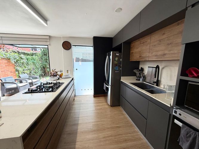 Casa de 3 alcobas en venta en Cumbres, Envigado, 190 m² · foto 9 de 24