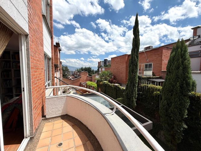 Casa de 3 alcobas en venta en Cumbres, Envigado, 190 m² · foto 24 de 24