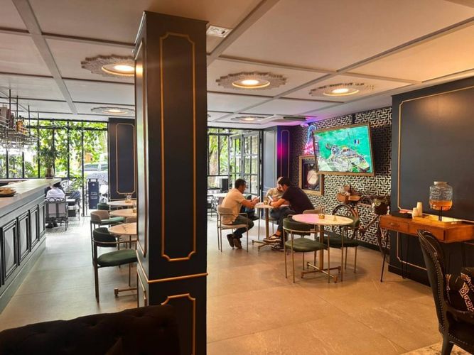 Local en arriendo en El Poblado, Medellín, 120 m² · foto 5 de 14