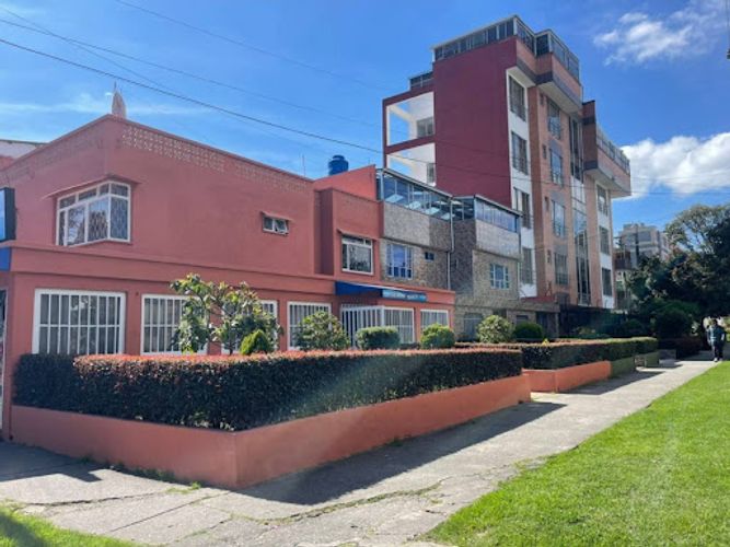 Casa de 5 alcobas en venta en Jose Joaquin Vargas, Bogotá, 226 m² · foto 3 de 24