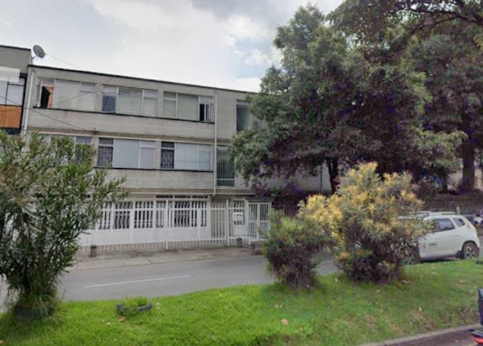 Apartamento de 6 alcobas en venta en Samper Mendoza, Bogotá, 139 m² · foto 2 de 24