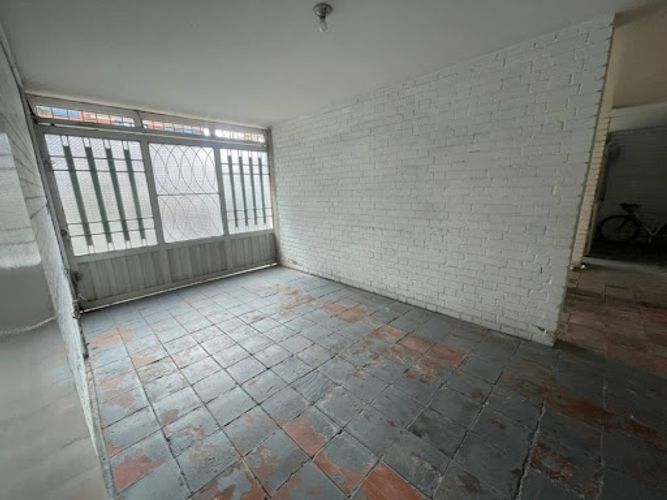 Apartamento de 6 alcobas en venta en Samper Mendoza, Bogotá, 139 m² · foto 4 de 24