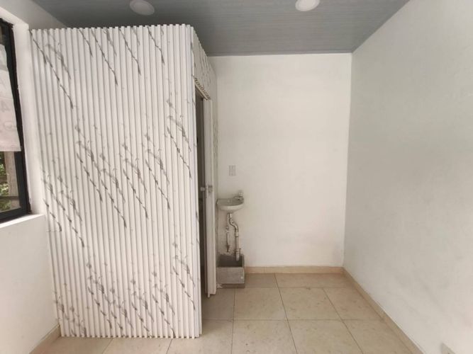 Local en arriendo en Santa Lucia, Medellín, 15 m² · foto 3 de 6