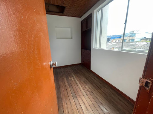 Casa en venta en Colon, Bogotá · foto 9 de 24
