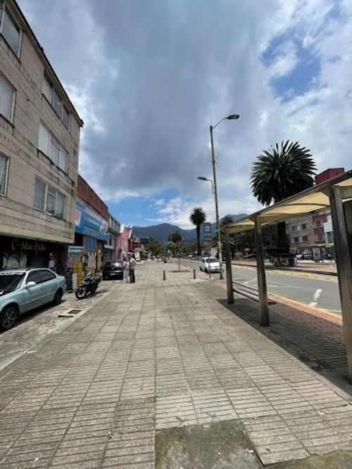 Apartaestudio en venta en San Luis, Bogotá, 58 m² · foto 2 de 15