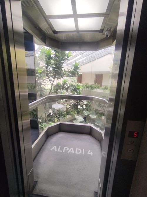 Apartamento de 3 alcobas en venta en Santa Barbara Central, Bogotá, 146 m² · foto 4 de 14