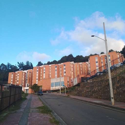 Apartamento en venta en Los Alpes, Bogotá · foto 3 de 23