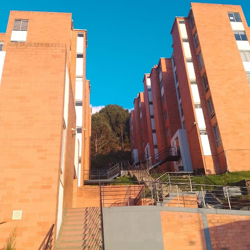 Apartamento en venta en Los Alpes, Bogotá · foto 4 de 23