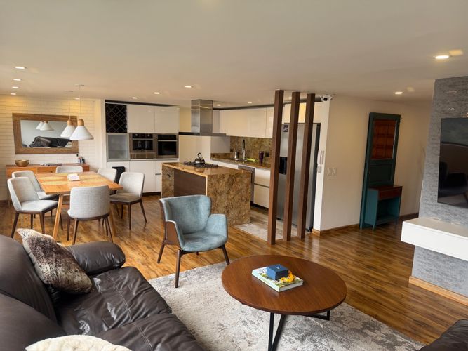 Apartamento de 3 alcobas en venta en Santa Barbara Central, Bogotá, 146 m² · foto 11 de 14