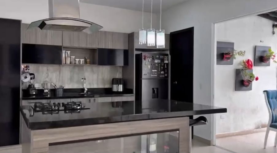 Casa de 7 alcobas en venta en Ruitoque Alto, Floridablanca, 780 m² · foto 7 de 19