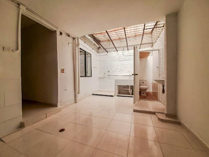 Casa de 6 alcobas en venta en Primavera, Envigado, 300 m² · foto 18 de 22