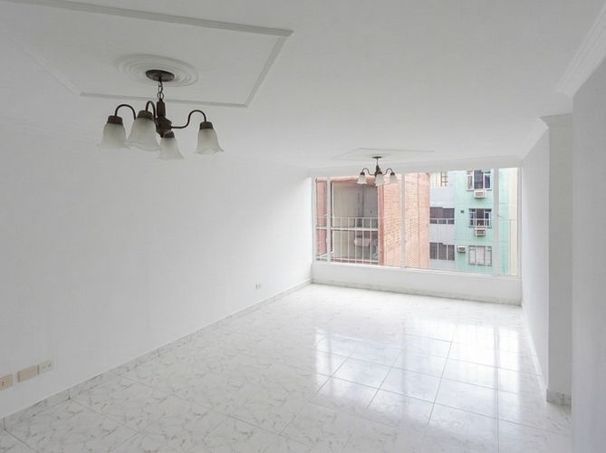 Apartamento de 3 alcobas en venta en Minuto De Dios, Bogotá, 83 m² · foto 2 de 18
