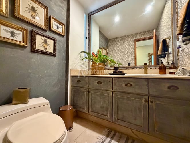 Casa de 3 alcobas en venta en Loma Benedictinos, Medellín, 350 m² · foto 5 de 16