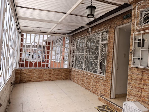 Casa en venta en Kennedy Central, Bogotá · foto 2 de 24
