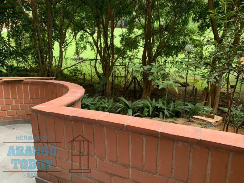 Apartamento en venta en El Poblado, Medellín · foto 4 de 23