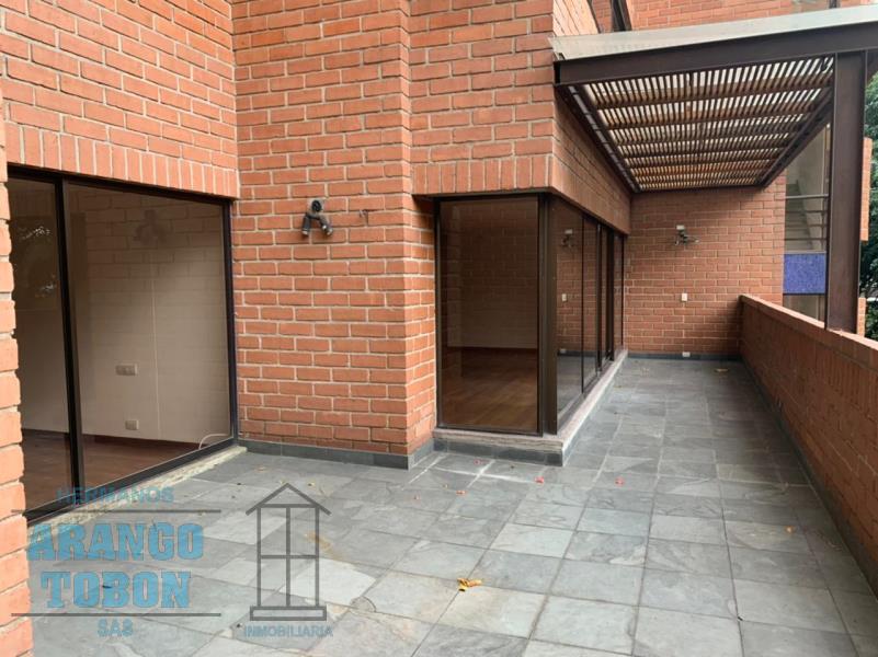 Apartamento en venta en El Poblado, Medellín · foto 13 de 23