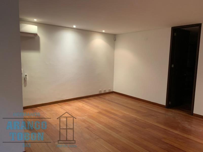 Apartamento en venta en El Poblado, Medellín · foto 15 de 23