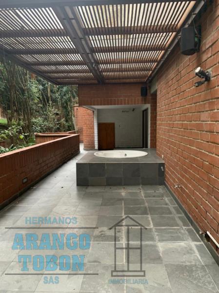 Apartamento en venta en El Poblado, Medellín · foto 17 de 23