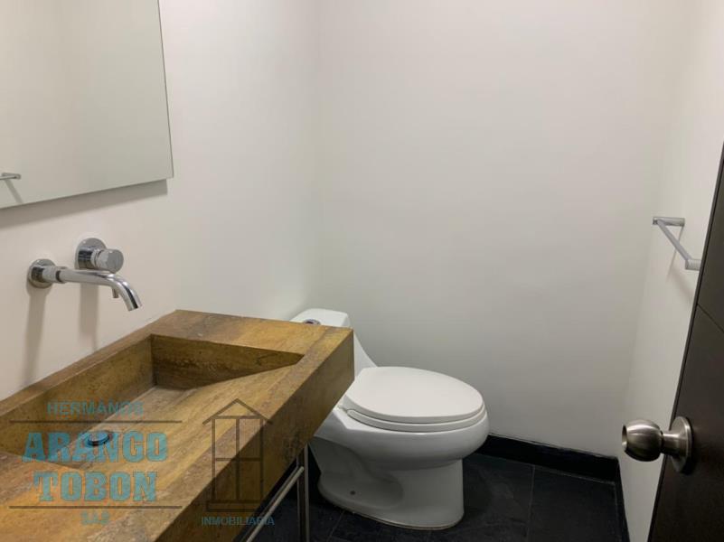 Apartamento en venta en El Poblado, Medellín · foto 19 de 23