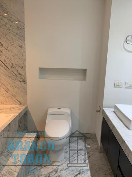 Apartamento en venta en El Poblado, Medellín · foto 23 de 23