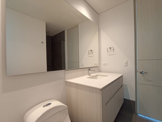 Apartaestudio en venta en Los Balsos, Medellín, 56 m² · foto 12 de 18