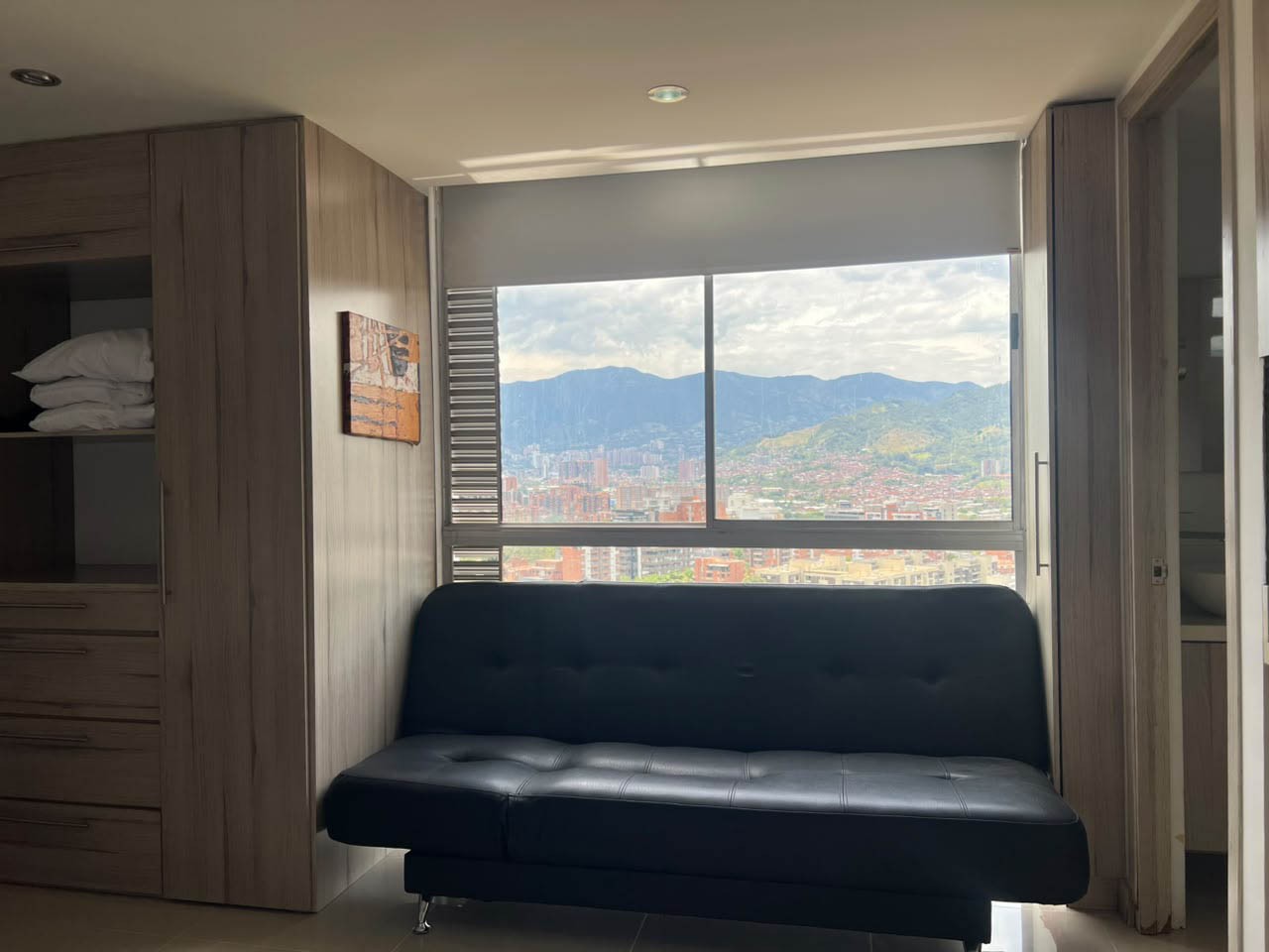Apartamento en venta en El Poblado, Medellín · foto 2 de 16