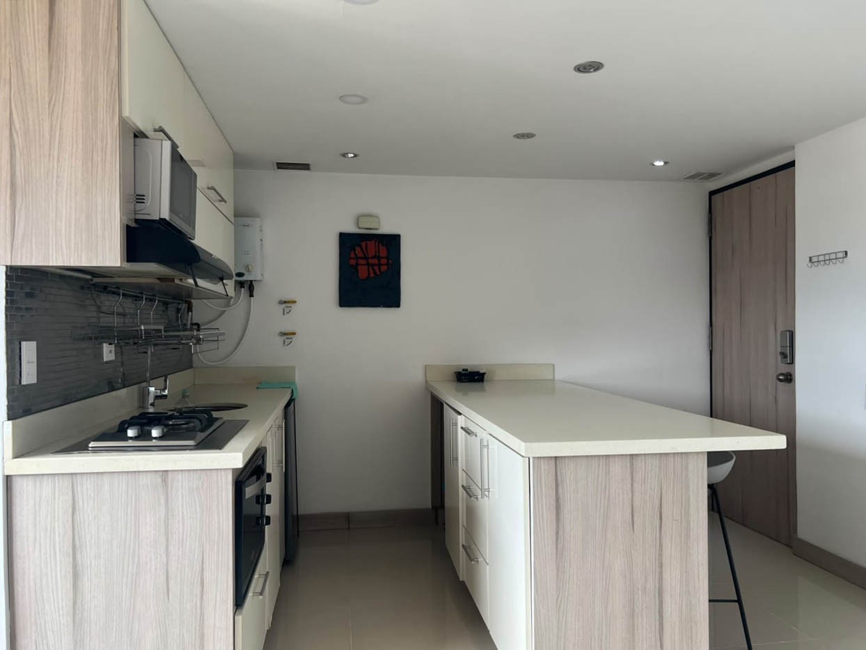 Apartamento en venta en El Poblado, Medellín · foto 8 de 16