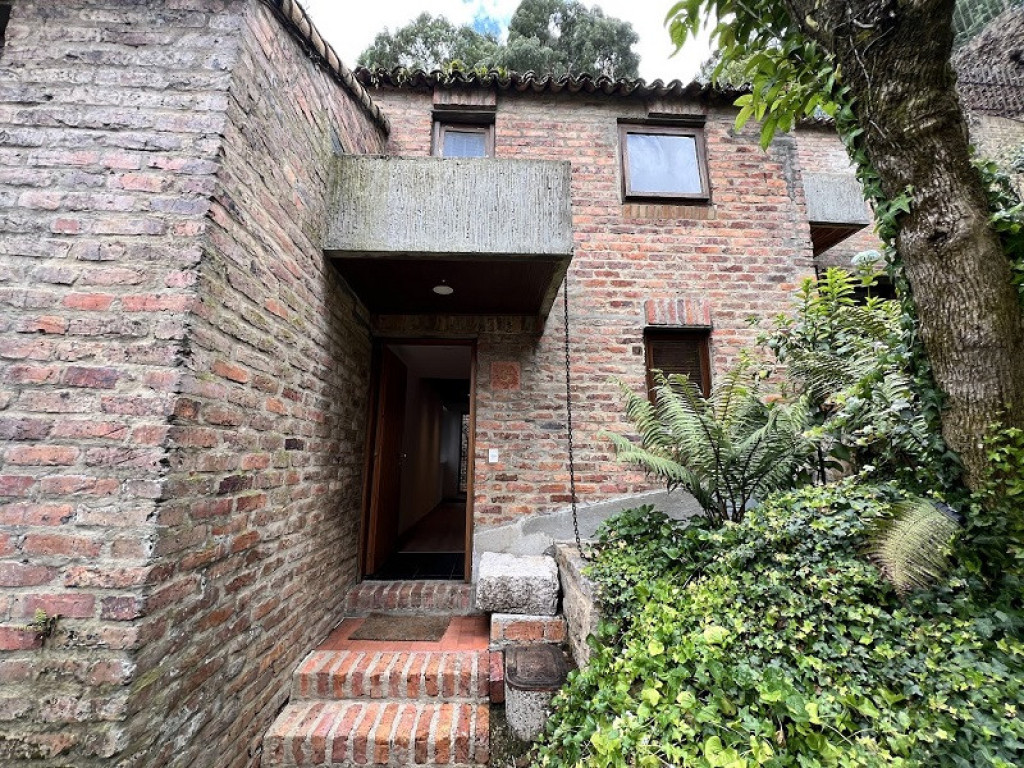 Casa en Arriendo en Chicó Alto, Bogotá