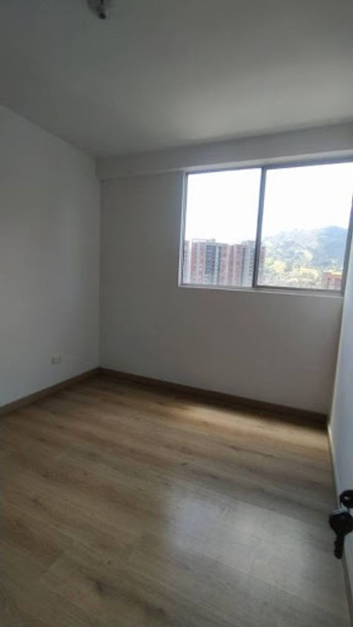 Apartamento de 3 alcobas en arriendo en San Remo, Sabaneta, 72 m² · foto 12 de 14