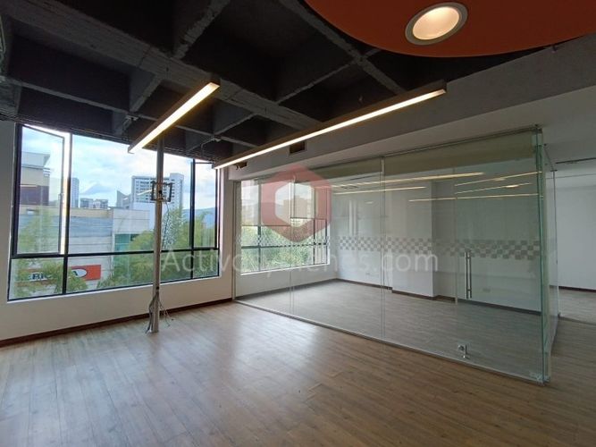 Local en arriendo en El Poblado, Medellín, 203 m² · foto 4 de 19