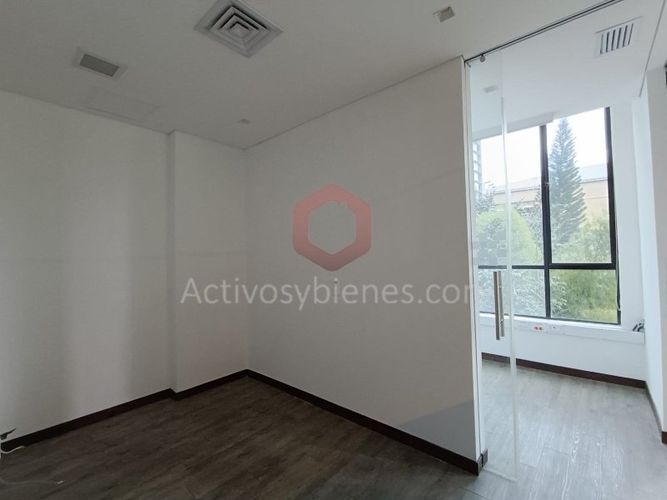 Local en arriendo en El Poblado, Medellín, 203 m² · foto 13 de 19