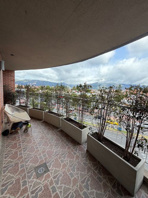 Apartamento en venta en Lagos De Cordoba, Bogotá · foto 2 de 20