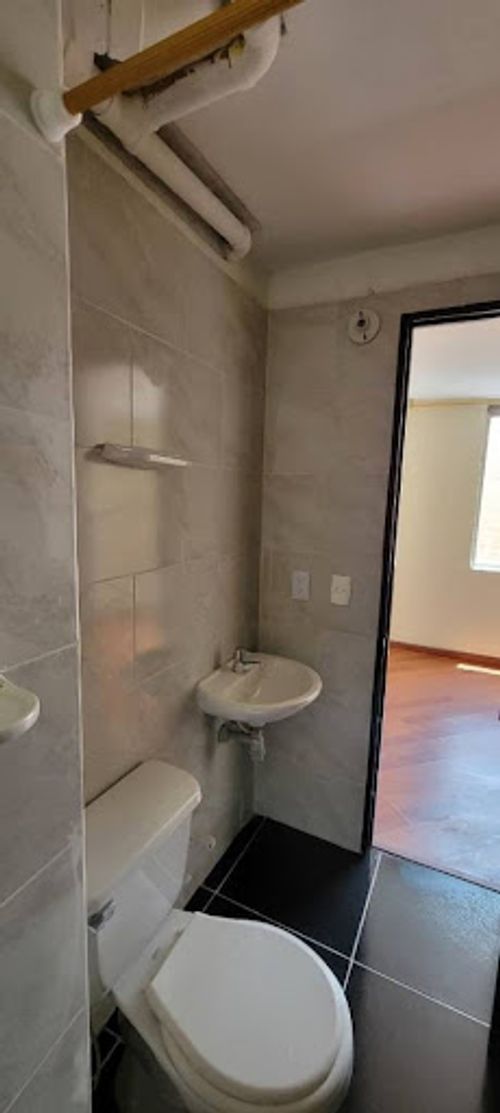 Apartamento de 3 alcobas en venta en Bosa Nova, Bogotá, 52 m² · foto 2 de 24