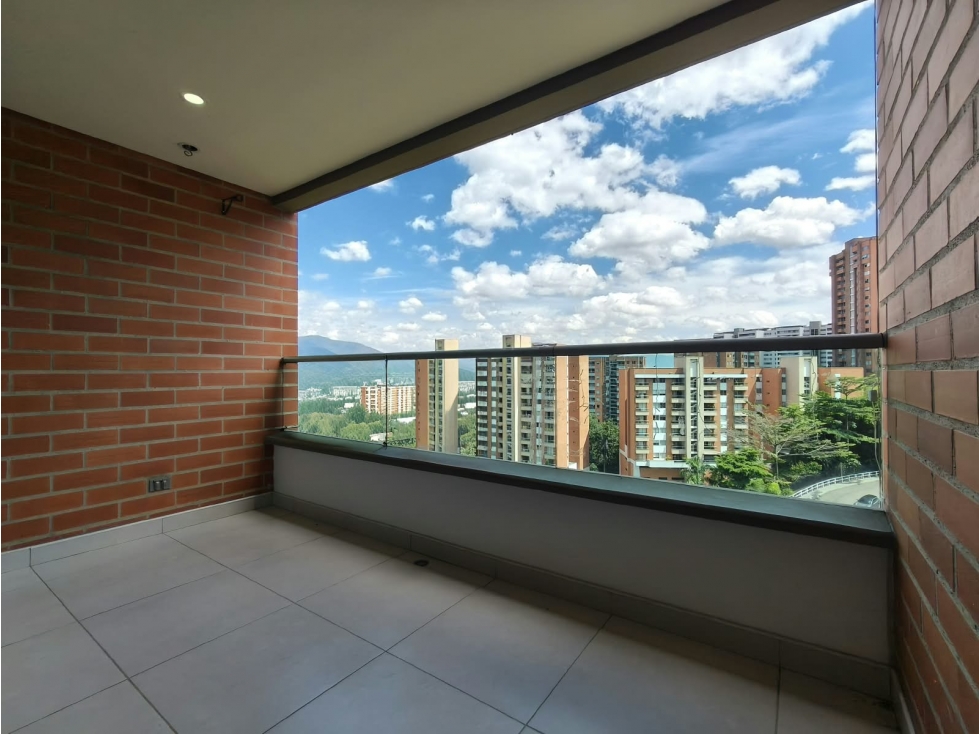 Apartamento en venta en Loma Del Esmeraldal, Envigado · foto 2 de 24