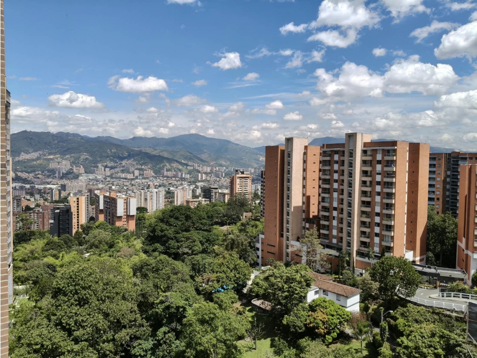 Apartamento en venta en Loma Del Esmeraldal, Envigado · foto 3 de 24