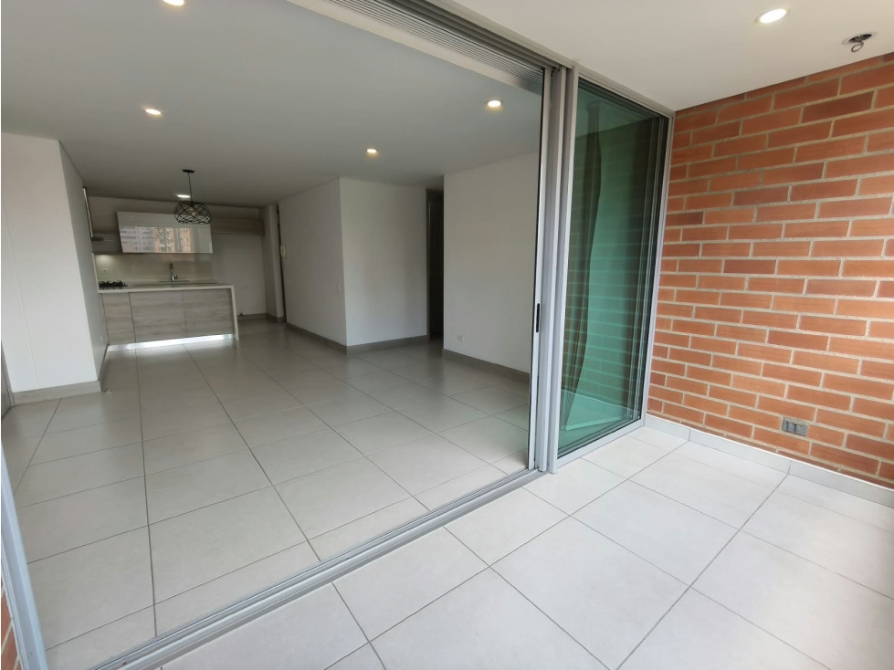 Apartamento en venta en Loma Del Esmeraldal, Envigado · foto 4 de 24