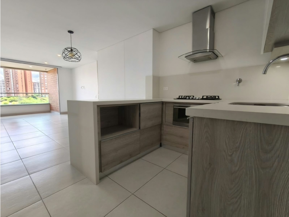 Apartamento en venta en Loma Del Esmeraldal, Envigado · foto 11 de 24